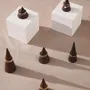Objets de décoration - Pièce à l'unité, taille au choix – Cône noyer foncé - WHISPERING WOODS