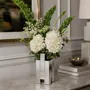 Vases - Vase sculptural Morvia, plaqué argent - MEMONZA