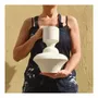Objets design - Vase sculptural et géométrique en porcelaine blanche - Oneiros E4 - CALLIGRAMME