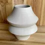 Decorative objects - Sculptural, geometric vase in white porcelain - Oneiros E5 - CALLIGRAMME