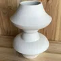 Ceramic - Sculptural, geometric vase in white porcelain - Oneiros E6 - CALLIGRAMME