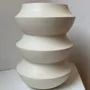 Pottery - Sculptural, geometric vase in white porcelain - Palindrome B4L - CALLIGRAMME