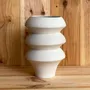 Pottery - Sculptural, geometric vase in white porcelain - Palindrome C4S - CALLIGRAMME