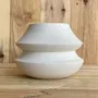 Vases - Vase sculptural et géométrique en porcelaine blanche - Palindrome B7L - CALLIGRAMME