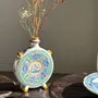 Vases - Gourde plate vintage en faïence de Modra blanche peinte à la main - OFFICE OBJETS