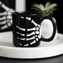 Tasses et mugs - Mug Main Squelette - SOMETHING DIFFERENT WHOLESALE EUROPE BV