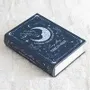 Objets de décoration - Boîte de rangement en forme de livre Blue Moon - SOMETHING DIFFERENT WHOLESALE EUROPE BV