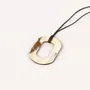 Bijoux - Pendentif anneau oval carré en corne blonde Africaine - L INDOCHINEUR X RIVÊT
