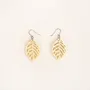 Bijoux - Boucle d'oreille feuille en corne blonde africaine - Beige - L INDOCHINEUR X RIVÊT