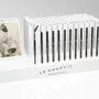 Cosmétiques - LE PRÉSENTOIR BLANC - LE SOURCIL PAR ANGÉLIK IFFENNECKER