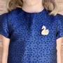 Broche en bois - Cygne - LES PETITES HIRONDELLES