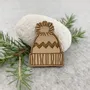 Pin's en bois - Bonnet - LES PETITES HIRONDELLES