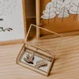 Pin's en bois - Branche de pin - LES PETITES HIRONDELLES
