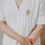Pin's en bois - Super Mamie - LES PETITES HIRONDELLES