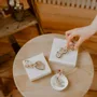 Cadeaux - porte-cles-en-bois-hirondelle - LES PETITES HIRONDELLES