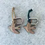 Cadeaux - porte-cles-en-bois-hirondelle - LES PETITES HIRONDELLES