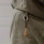 Cadeaux - porte-cles-en-bois-skate - LES PETITES HIRONDELLES