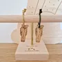 Cadeaux - porte-cles-en-bois-skis - LES PETITES HIRONDELLES