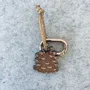 Cadeaux - porte-cles-en-bois-pomme-de-pin - LES PETITES HIRONDELLES