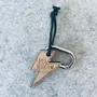 Cadeaux - porte-cles-en-bois-super-nounou - LES PETITES HIRONDELLES