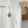 Broches - pin-s-feutrine-pailletee-branche-de-feuilles - LES PETITES HIRONDELLES
