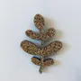 Broches - pin-s-feutrine-pailletee-branche-de-feuilles - LES PETITES HIRONDELLES