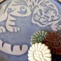 Decorative objects - Tiger Minhwa guardian dish - LES MONDES DE MA