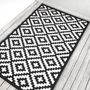 Contemporary carpets - Nirvana Yellow and White Rug - OUTDOOR RUGS / TAPIS D' EXTERIEUR