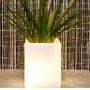 Design objects - square pot - BLOOM