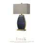 Objets personnalisables - Lampe sur mesure LK avec cuir sculpté à la main - THOMAS & GEORGE ARTISAN FURNITURE