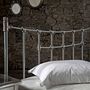Quincaillerie d'art - Lit en fer artisanal style industriel - Modèle Iro - VOLCANO - HANDMADE IRON BEDS