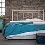 Quincaillerie d'art - Lit en fer artisanal style industriel - Modèle Thalia - VOLCANO - HANDMADE IRON BEDS