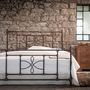 Quincaillerie d'art - Lit en fer artisanal style industriel - Modèle Thalia - VOLCANO - HANDMADE IRON BEDS