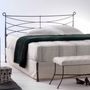Objets design - Lit en fer à la main de style minimaliste - Modèle Toxo - VOLCANO - HANDMADE IRON BEDS