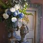 Floral decoration - Blue Hamptons - COACH HOUSE