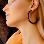 Cadeaux - Boucles d'oreilles en bois Gutta-Percha Hoops M - NATURA ACCESSORIES