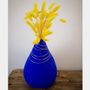 Vases - Vase en papier de décoration pour fleurs séchées, Bleu Klein, lumineux et intemporel - L'ATELIER DES CREATEURS