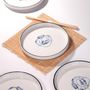 Céramique - Assiette Porcelaine Blanche et Bleue 02 - ILLO ILLO