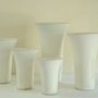 Céramique - Groupe de vases en grès (h 20-45 cm), émail blanc cristallisé - CHRISTIANE PERROCHON