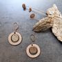Bijoux - Boucles d'oreilles Bulle en bois et cuir recyclé - NI UNE NI DEUX BIJOUX
