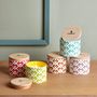 Candles - Ebba fragrance candle in vessel with wooden lid - LAMBERT