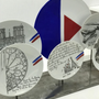 Pièces uniques - Installation sur socle d'assiettes illustrées ND DE PARIS - VERONIQUE JOLY-CORBIN