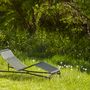 Lawn chairs - Palissade Chaise Longue - HAY