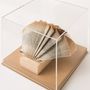 Objets design - Wig Newton - Sculpture de livre plié - CRIZU