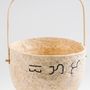 Vases - Vase en pâte à papier (naturel avec script Baybayin pour prendre soin) - INDIGENOUS