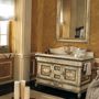 Chambres d'hôtels - Meuble de salle de bain classique, chic et décoré - INTERIORS ITALIA