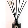 Cadeaux -  Peony & Oud Luxury Reed Diffuser - NUHR