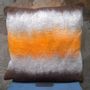 Coussins textile - Coussin décoratif « Mood"avec motif feutré à la main en laine mérinos et soie sur tissu de lin. - ELENA KIHLMAN