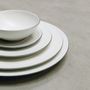 Everyday plates - Round Dinner Plate White Cotton on Black Ceramic - REVOL