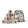 Jouets enfants - Maths Blocks - Dix blocs en bois sur le thème des mathématiques avec emojis dans un sac en lin de coton - OOH NOO